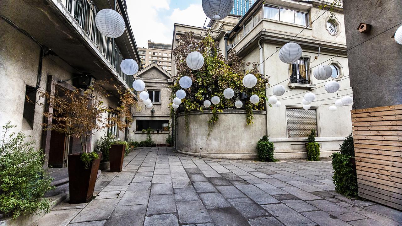 La Casona Hostel Santiago Exterior photo